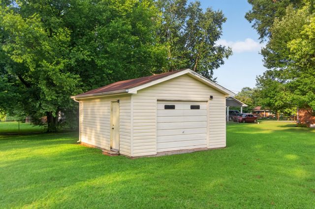 4636 Meadow Avenue NW, Cleveland, TN 37312
