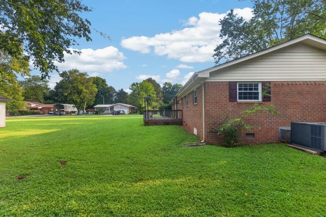 4636 Meadow Avenue NW, Cleveland, TN 37312
