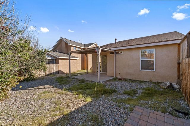 8415 Cedarcroft Road NW, Albuquerque, NM 87120