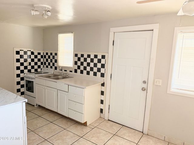 1125 E Devonshire Avenue Apt 5, Phoenix, AZ 85014