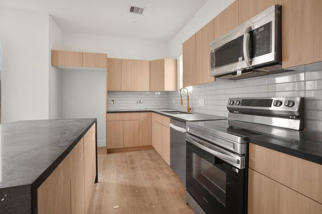 2419 Rosewood Street, Houston, TX 77004