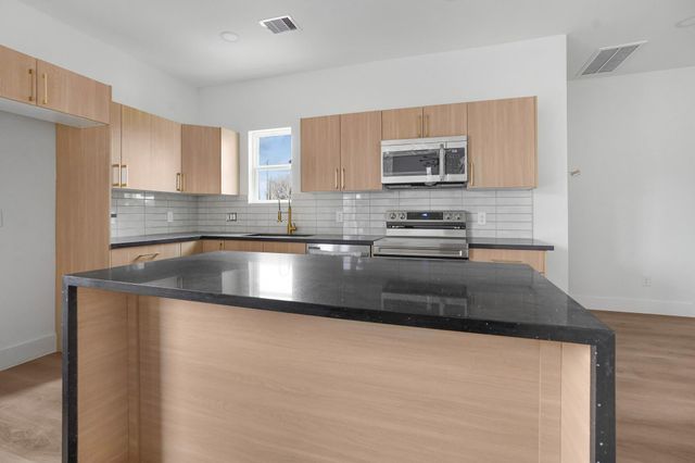 2419 Rosewood Street, Houston, TX 77004