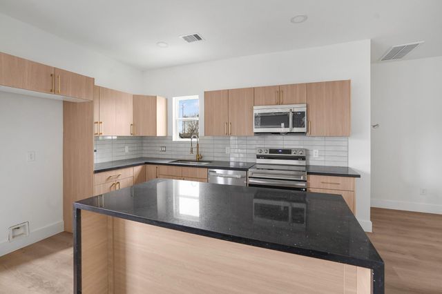 2419 Rosewood Street, Houston, TX 77004