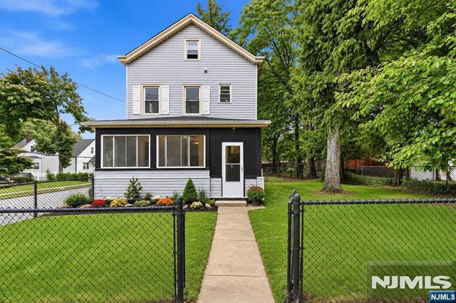 63 Wyckoff Avenue, Waldwick, NJ 07463