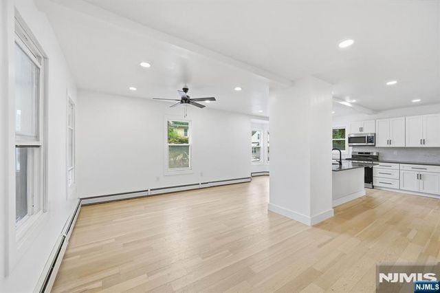 63 Wyckoff Avenue, Waldwick, NJ 07463