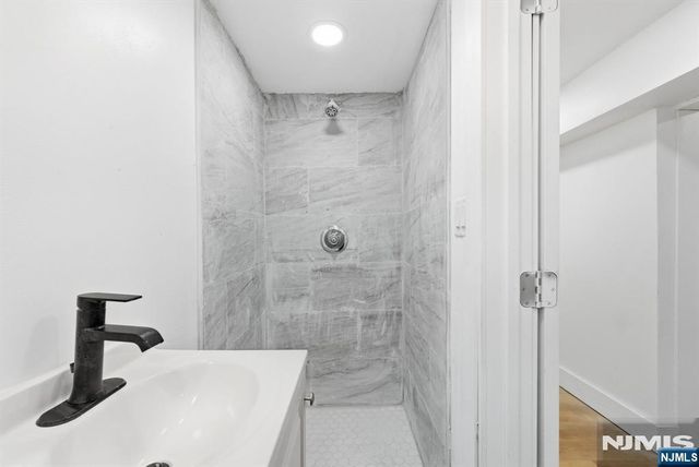 63 Wyckoff Avenue, Waldwick, NJ 07463