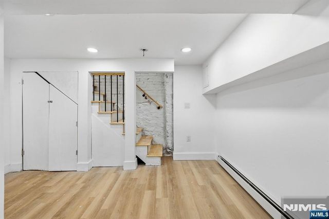 63 Wyckoff Avenue, Waldwick, NJ 07463