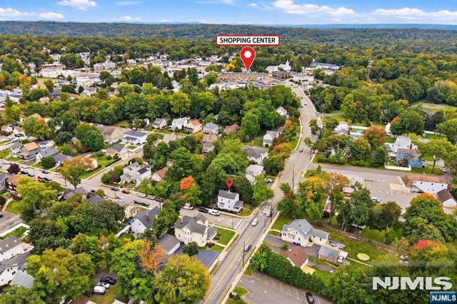 63 Wyckoff Avenue, Waldwick, NJ 07463