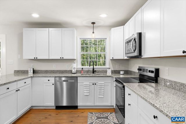 15379 LOUISA RD, Louisa, VA 23093