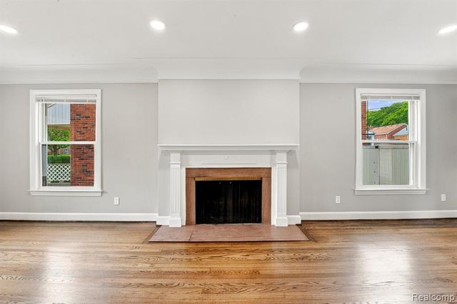 8818 W Outer Drive, Detroit, MI 48219