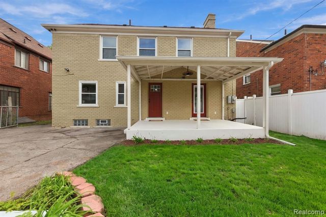 8818 W Outer Drive, Detroit, MI 48219