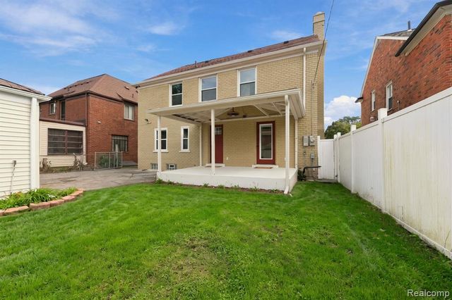 8818 W Outer Drive, Detroit, MI 48219