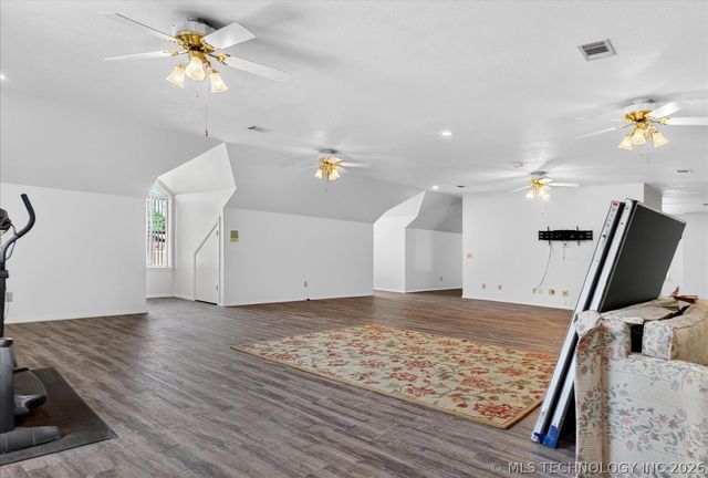 6700 SE Quail Ridge Road, Bartlesville, OK 74006