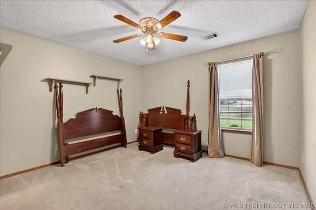 6700 SE Quail Ridge Road, Bartlesville, OK 74006