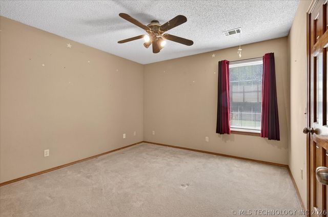 6700 SE Quail Ridge Road, Bartlesville, OK 74006
