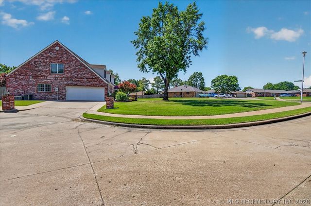 6700 SE Quail Ridge Road, Bartlesville, OK 74006