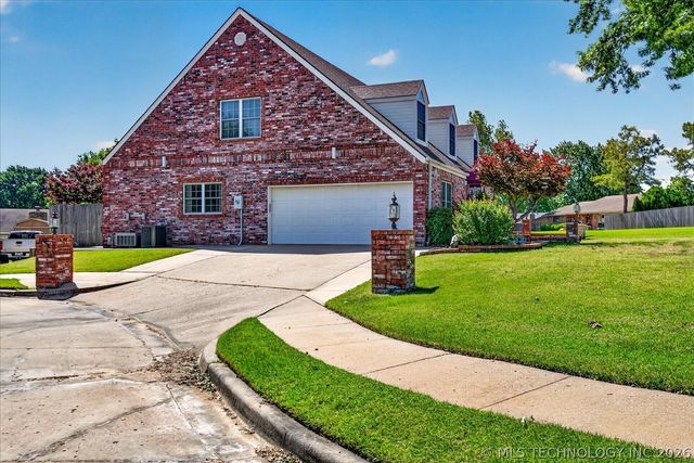 6700 SE Quail Ridge Road, Bartlesville, OK 74006