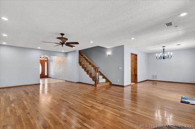 6700 SE Quail Ridge Road, Bartlesville, OK 74006