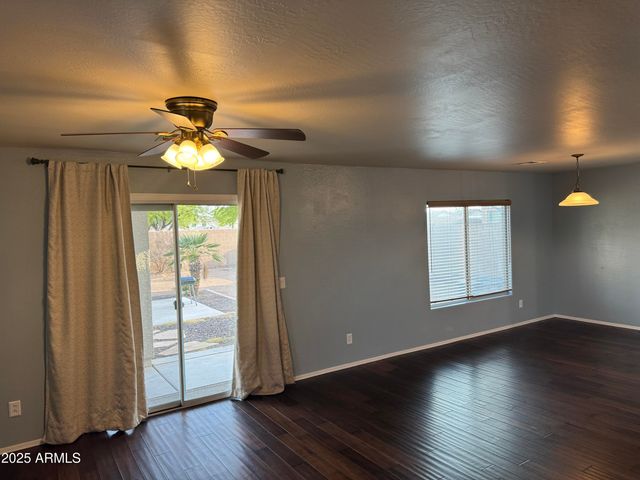 22153 W DESERT BLOOM Street, Buckeye, AZ 85326