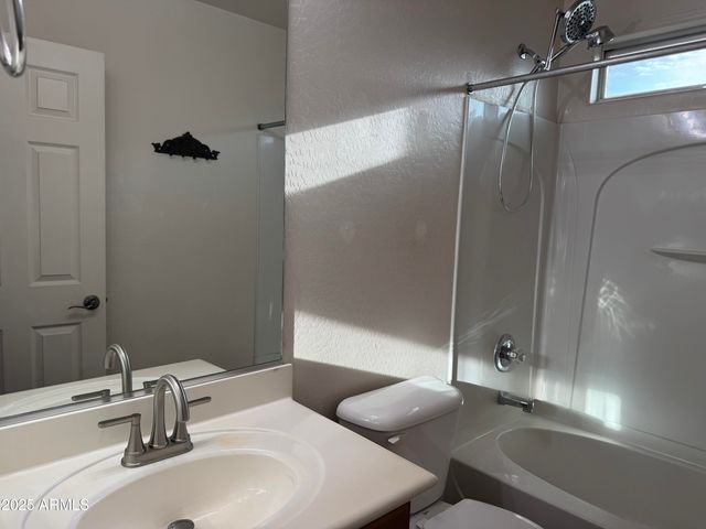 22153 W DESERT BLOOM Street, Buckeye, AZ 85326