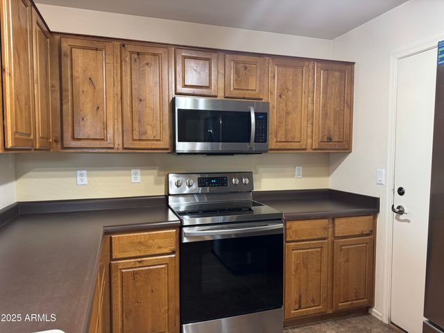 22153 W DESERT BLOOM Street, Buckeye, AZ 85326