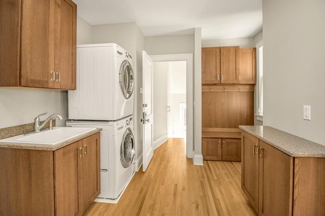 2420 Seabury Avenue, Minneapolis, MN 55406