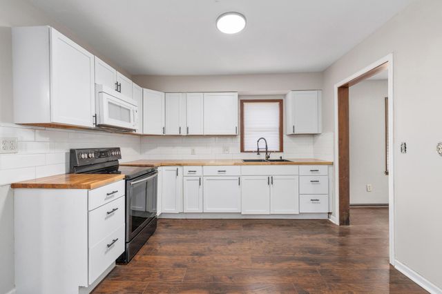 1411 E Boston, Wichita, KS 67211