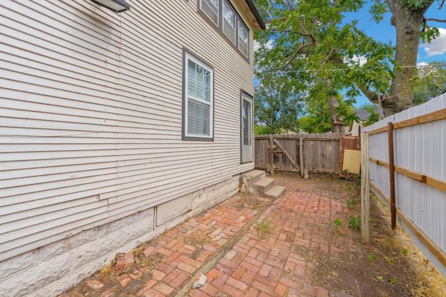 1411 E Boston, Wichita, KS 67211