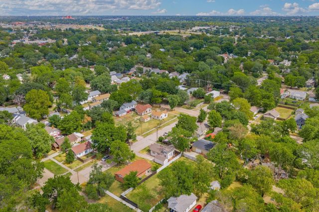 1411 E Boston, Wichita, KS 67211