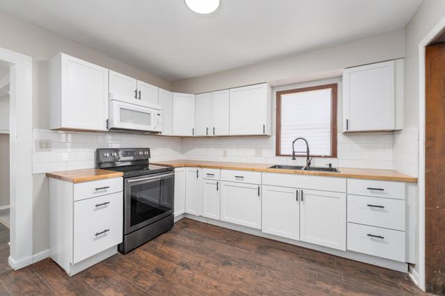1411 E Boston, Wichita, KS 67211