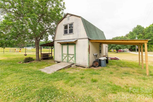 710 Dixie School Road, Lancaster, SC 29720