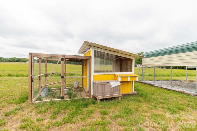 710 Dixie School Road, Lancaster, SC 29720