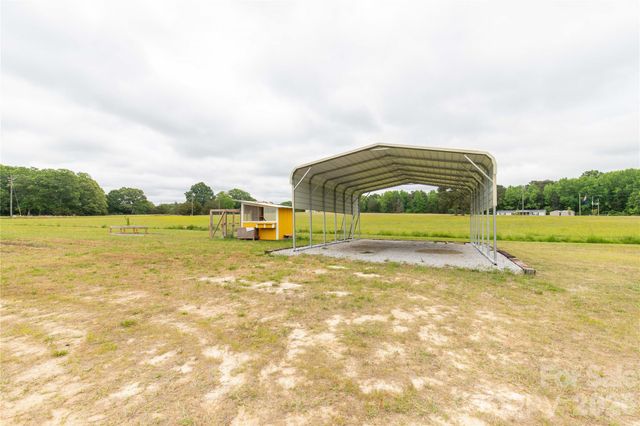 710 Dixie School Road, Lancaster, SC 29720