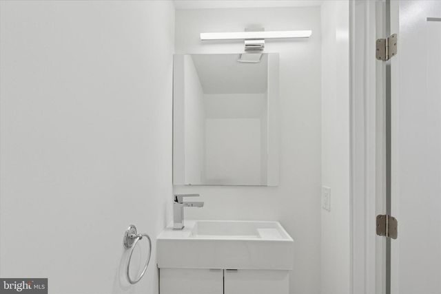 1325 N 17TH ST #A, Philadelphia, PA 19121