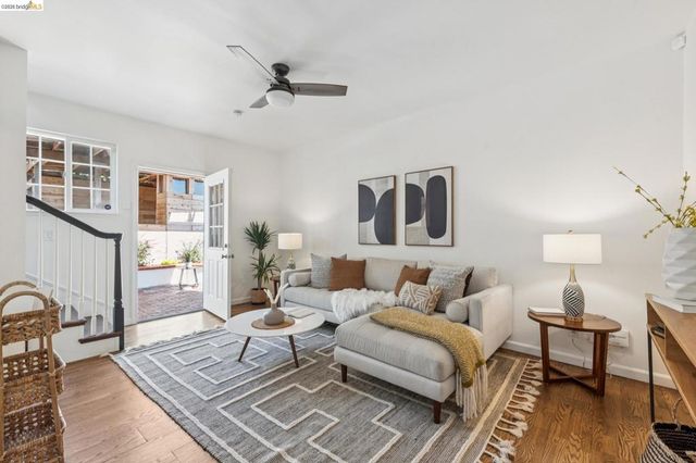 3936 Agua Vista St, Oakland, CA 94601