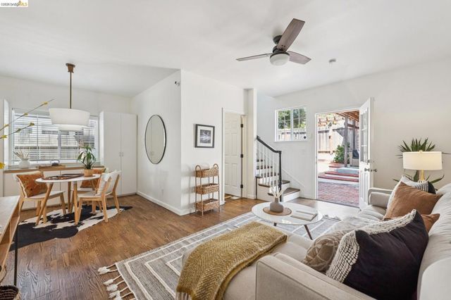 3936 Agua Vista St, Oakland, CA 94601