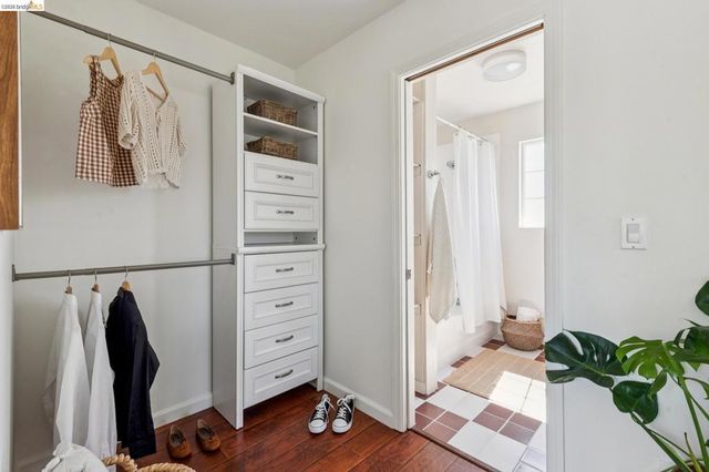 3936 Agua Vista St, Oakland, CA 94601