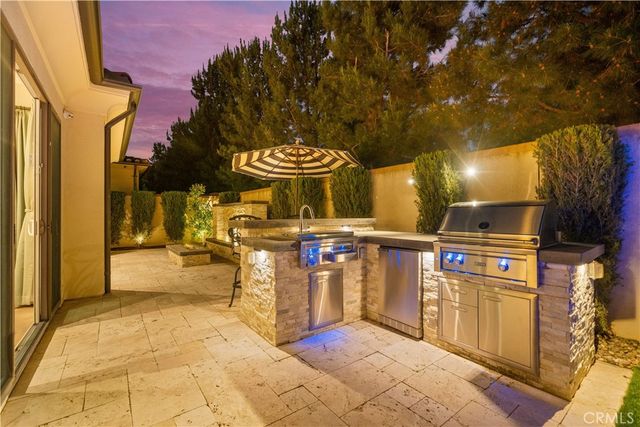 100 Pumpkin, Irvine, CA 92620