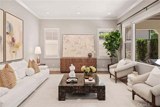 100 Pumpkin, Irvine, CA 92620