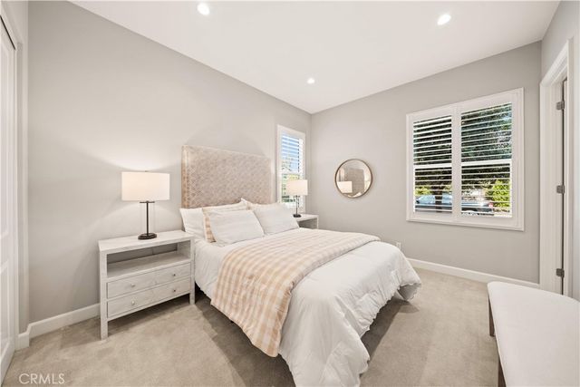 100 Pumpkin, Irvine, CA 92620