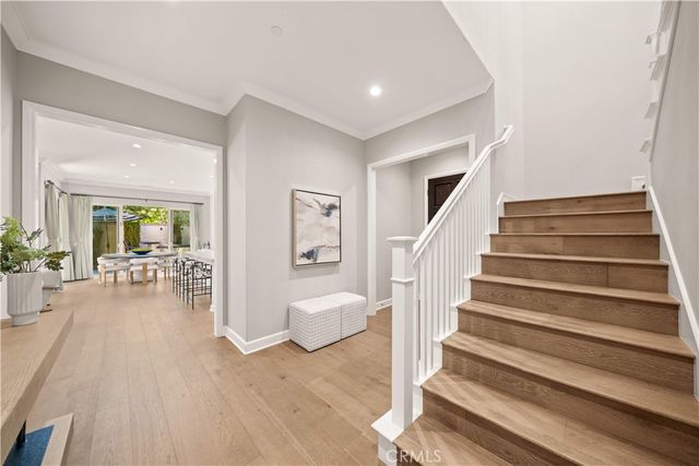 100 Pumpkin, Irvine, CA 92620