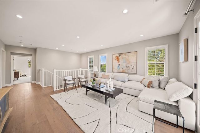 100 Pumpkin, Irvine, CA 92620