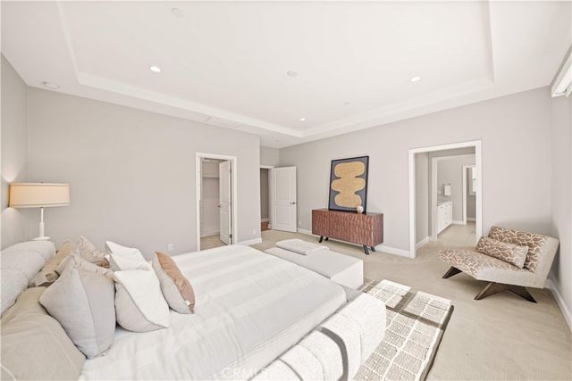 100 Pumpkin, Irvine, CA 92620