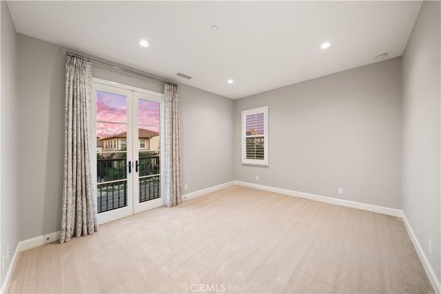 100 Pumpkin, Irvine, CA 92620