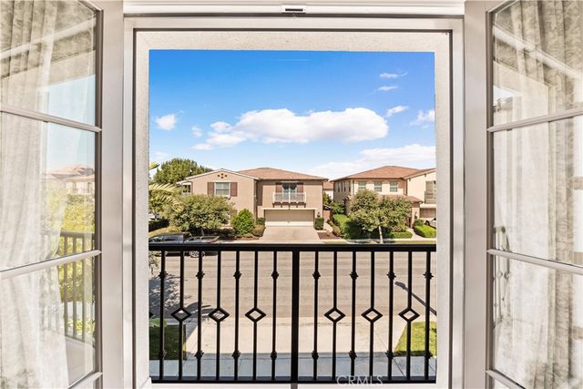 100 Pumpkin, Irvine, CA 92620