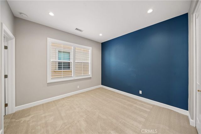 100 Pumpkin, Irvine, CA 92620