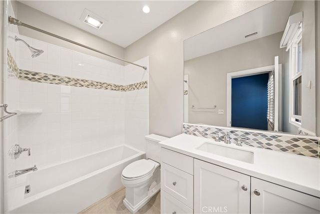 100 Pumpkin, Irvine, CA 92620