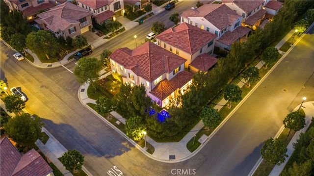 100 Pumpkin, Irvine, CA 92620