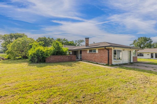 11800 Hallmark Street, Greenville, TX 75402