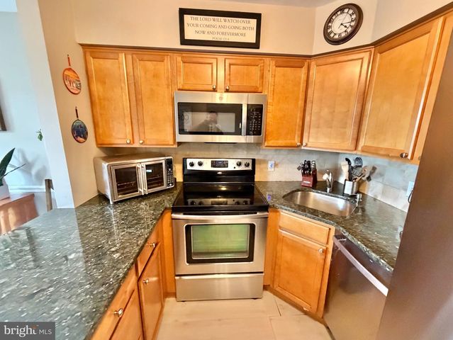 115 KINGS CROFT, Cherry Hill, NJ 08034